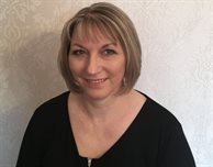 'Stand-out' DMU Nursing graduate wins national mentor award