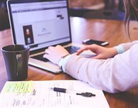 Police warn students to avoid 'illegal' science website