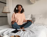 DMU staff networks host a mindfulness meditation session for all