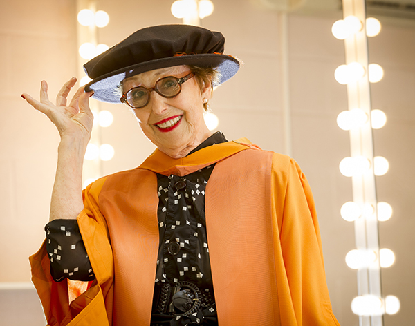 celebrated-british-actress-honoured-at-first-day-of-graduations