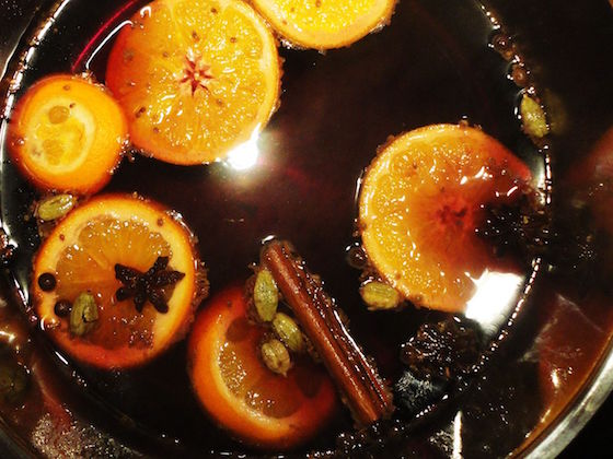 FOOD INSET mulled wine