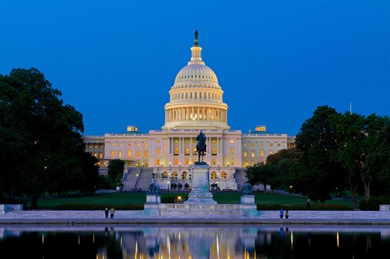 washington-dc-capitol-at-night