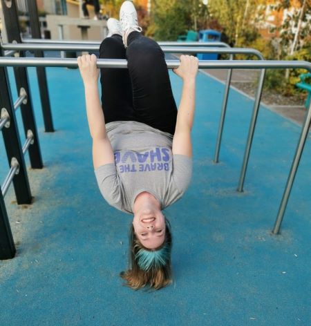 CHARLOTTE cropped upside down