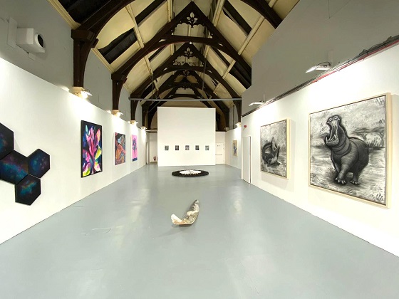 LEIC CONTEMP main inside