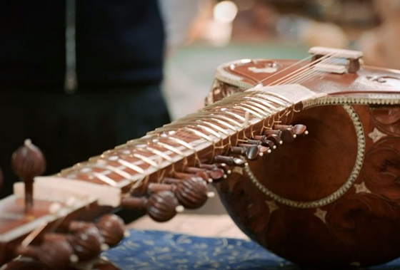 sitar_2_560