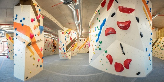 LIST DAYS OUT - social climbing