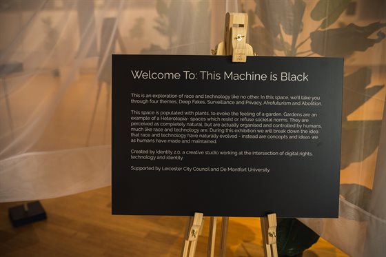 Esta máquina é preta (2)