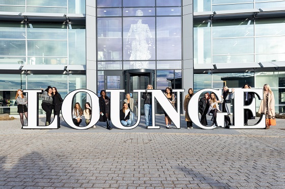 Lounge 1