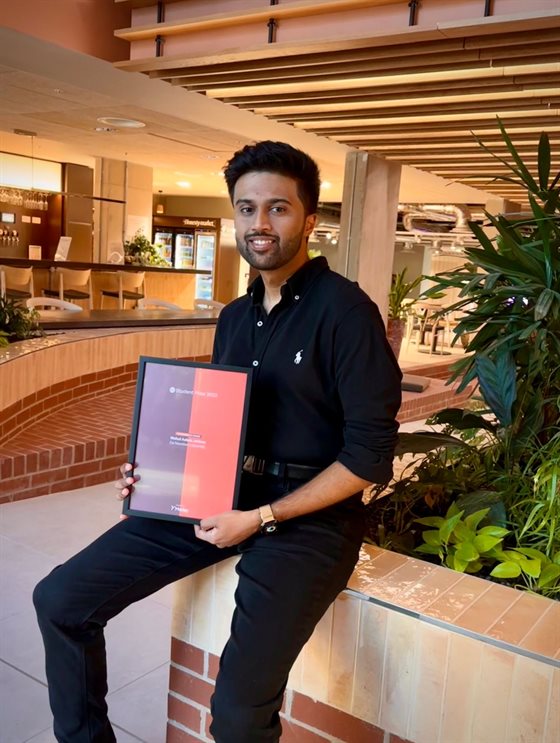 Mehul Jethwa with award