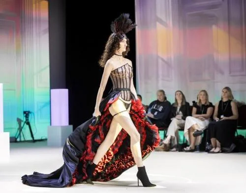 Two DMU Contour Fashion students receive £500 prizes for their outstanding work