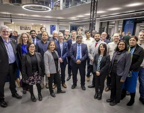 Universities recognised nationally for pioneering research-to-start up accelerator