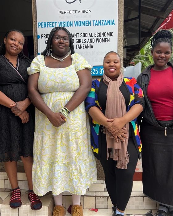 Damari - second from left