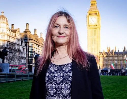 MP highlights "extremely important" DMU research into the spread of extremism among middle-aged social media users