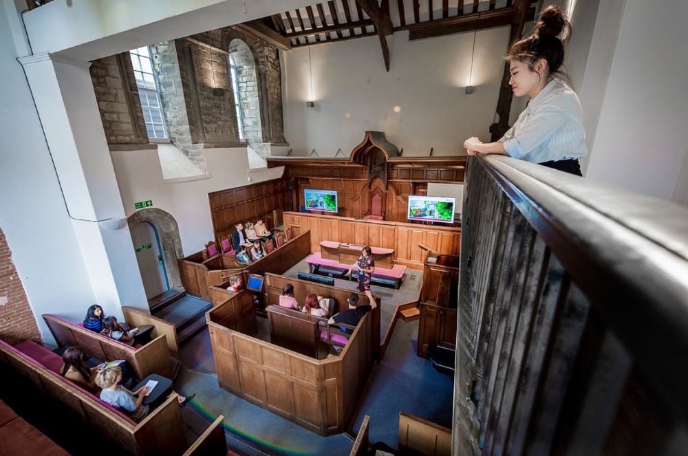 courtroom2