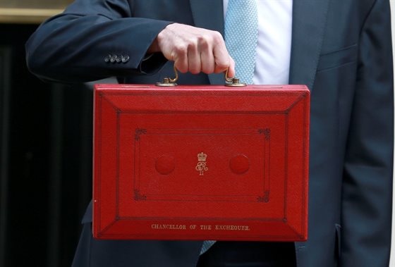 Budget briefcase7