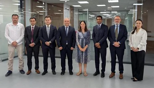 DMU launches its first-ever honours in Uzbekistan