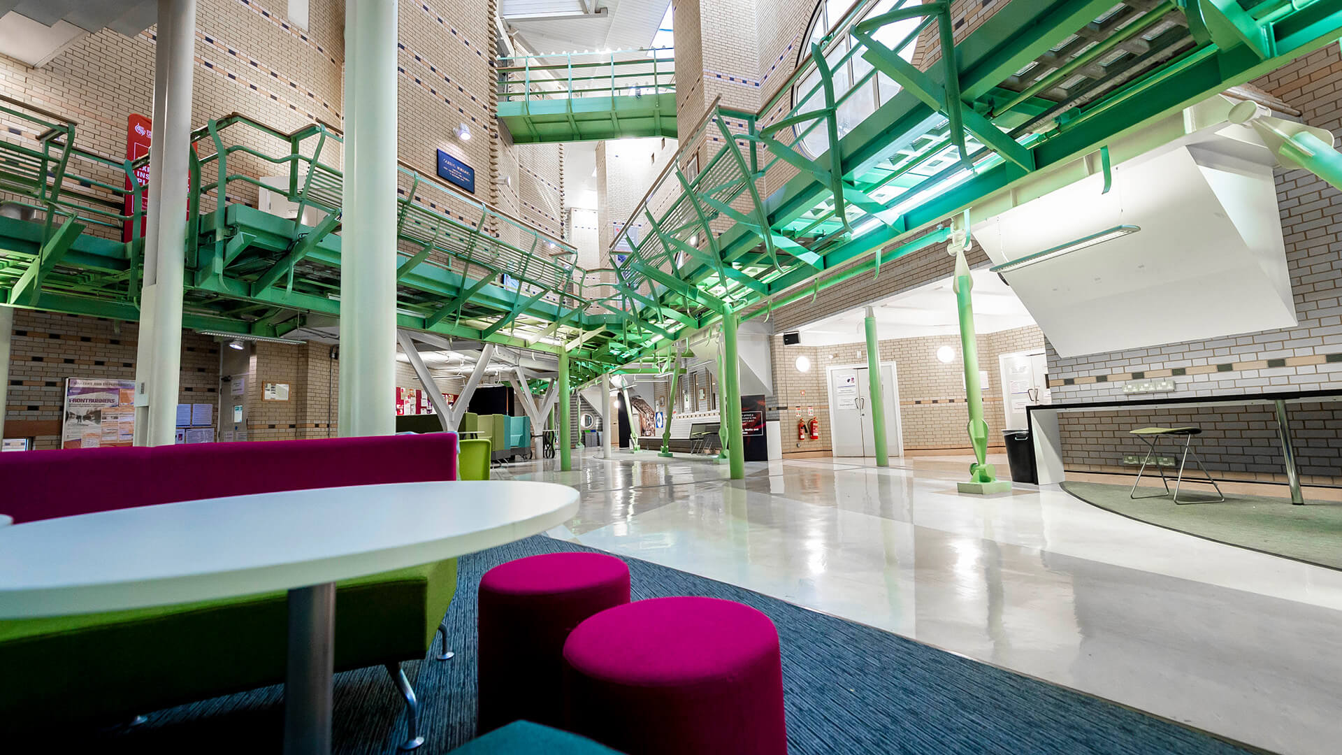 Queens Building - Atrium 1