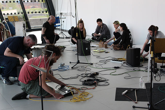 DEE Group Cage 8 IMG_3092 x680