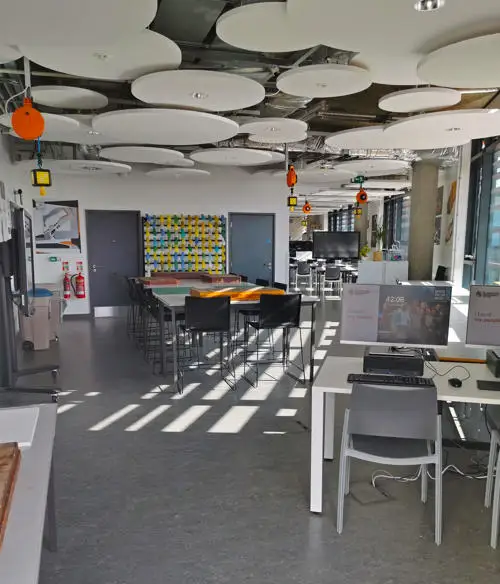 Footwear studio - Image 2