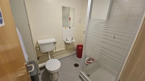 Bede studio bathroom